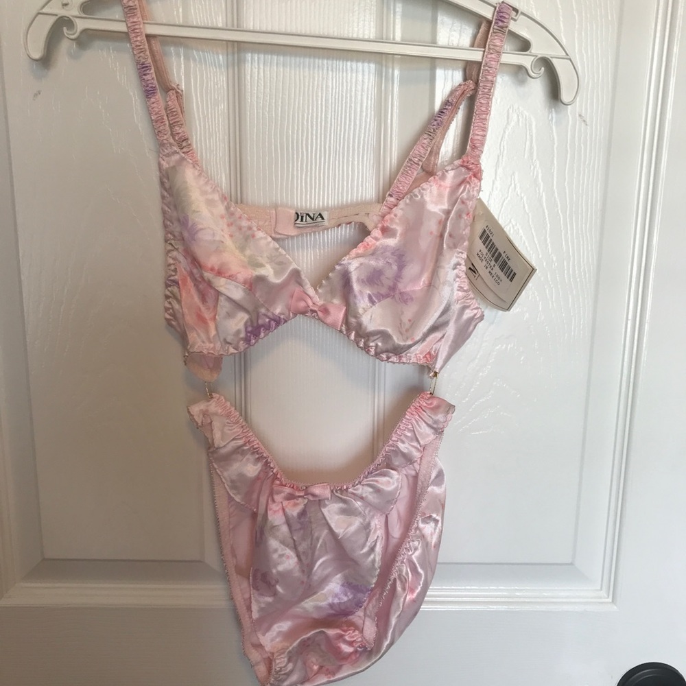 NWT-bra and panty set